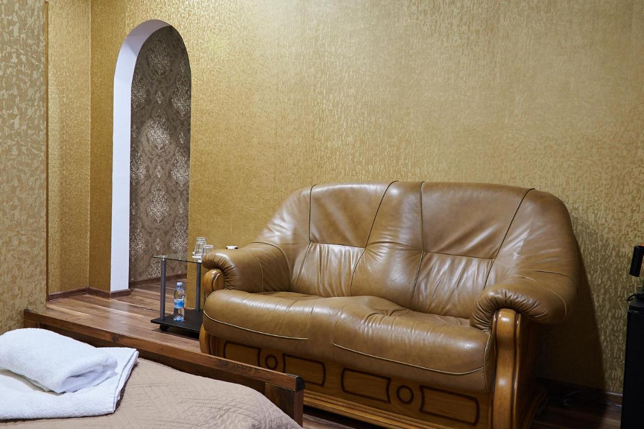 Hotel Royal Poltava Luaran gambar